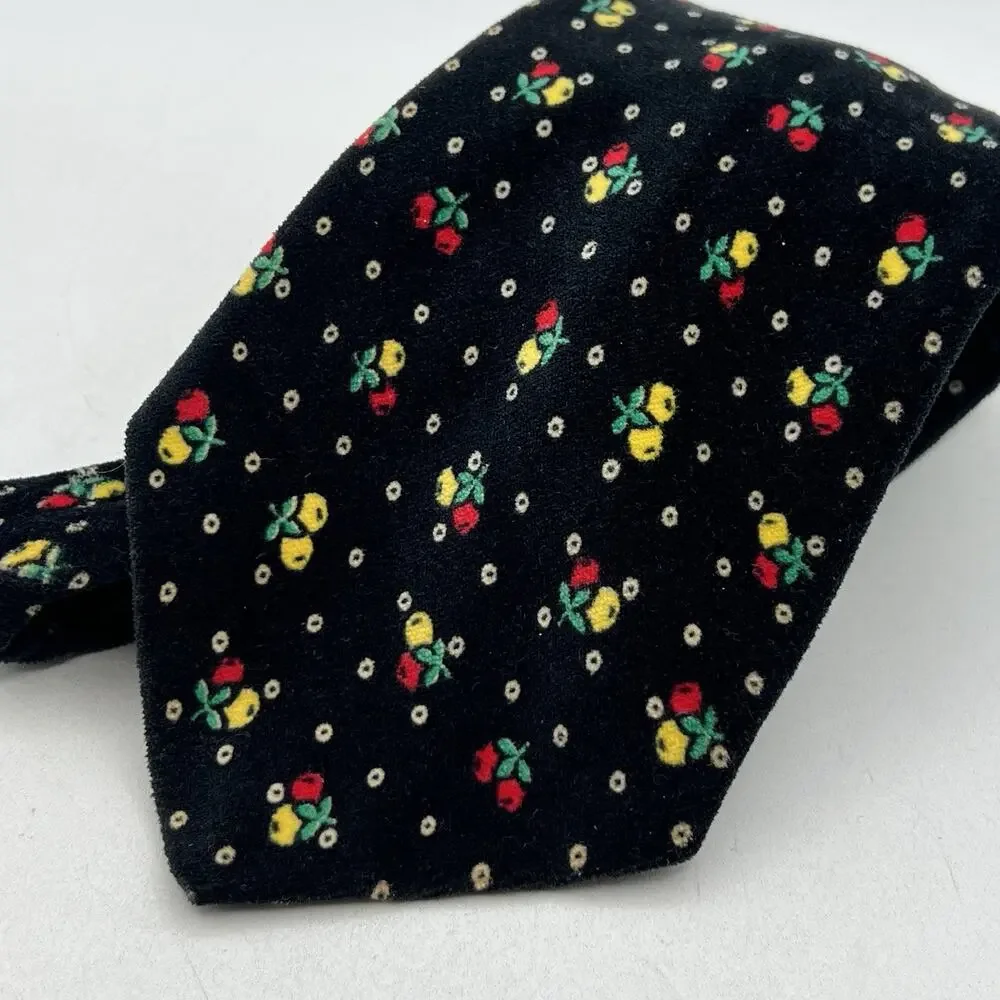 Vtg Black Velvet Cherry Fruit Mens Tie Red Yellow Cotton Retro 1970s Kitsch 4.5